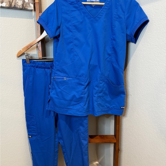 Grey’s Anatomy S Blue Scrub Set - Picture 1 of 5